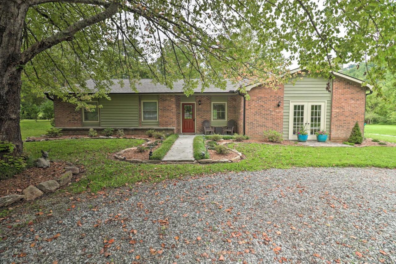Hendersonville Home With Fire Pit 5 Mi To Downtown! Zewnętrze zdjęcie