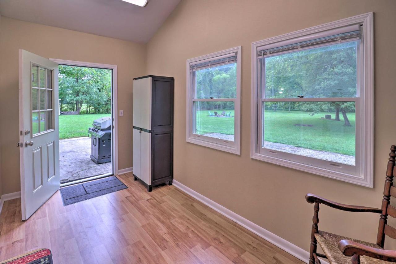 Hendersonville Home With Fire Pit 5 Mi To Downtown! Zewnętrze zdjęcie